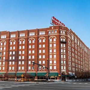 Drury Plaza Hotel Broadview Wichita